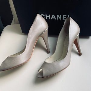 Auth CHANEL Patent Leather Heels Pumps Shoes Stiletto Women 38 metallic beige